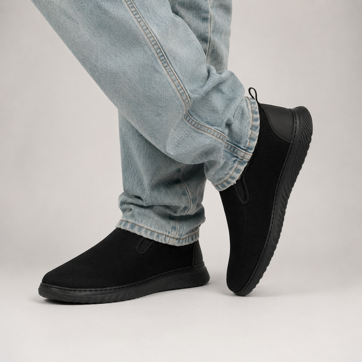 Charge 2.0: Breathable Cushioned Shoes